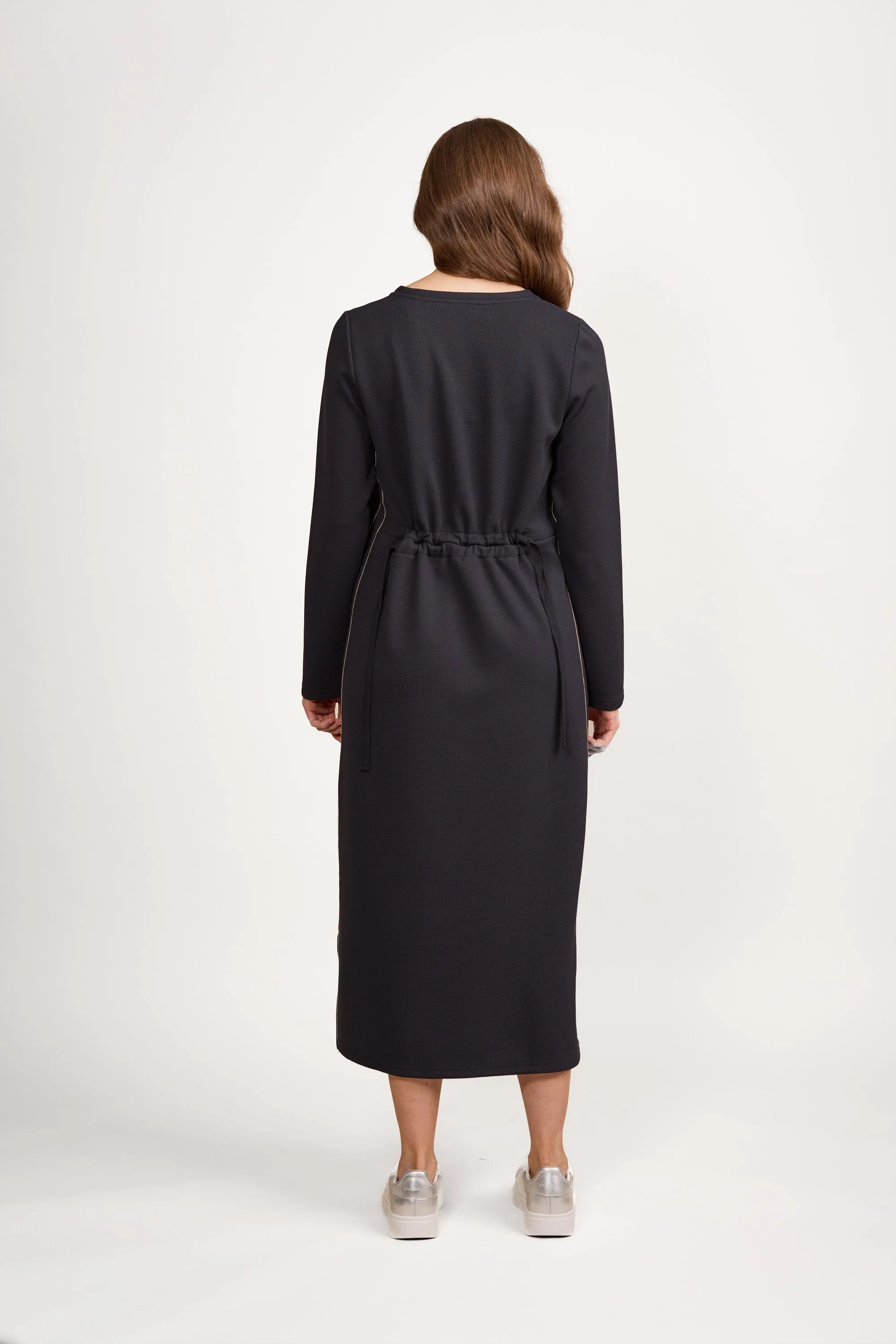 6110A   Vassalli Knit Dress -Ink/Cream