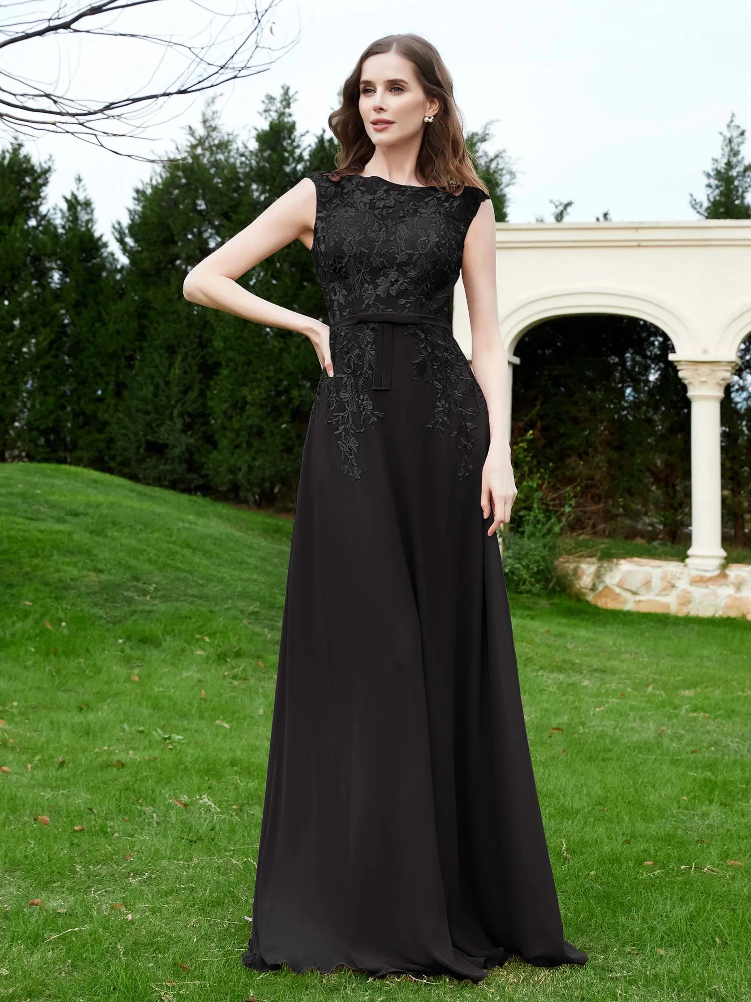 Elegant Illusion Lace Appliqued Dress With Buttons Black Plus Size