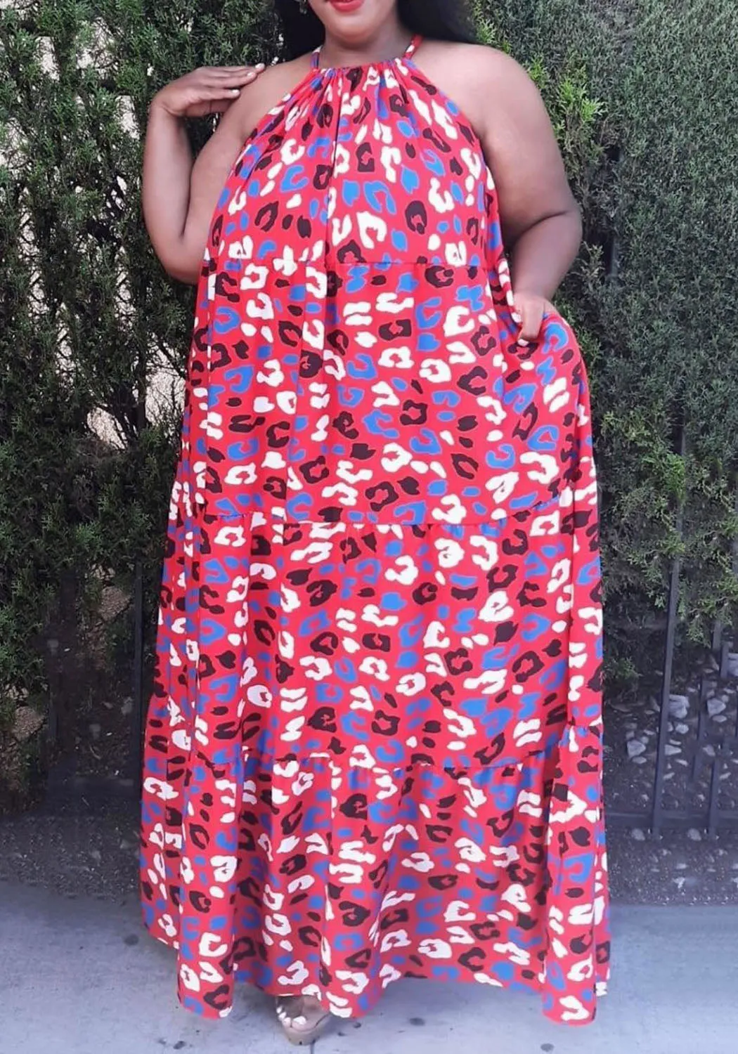 Hi Curvy Plus Size Women Print Halter Neck Flare Maxi Dress