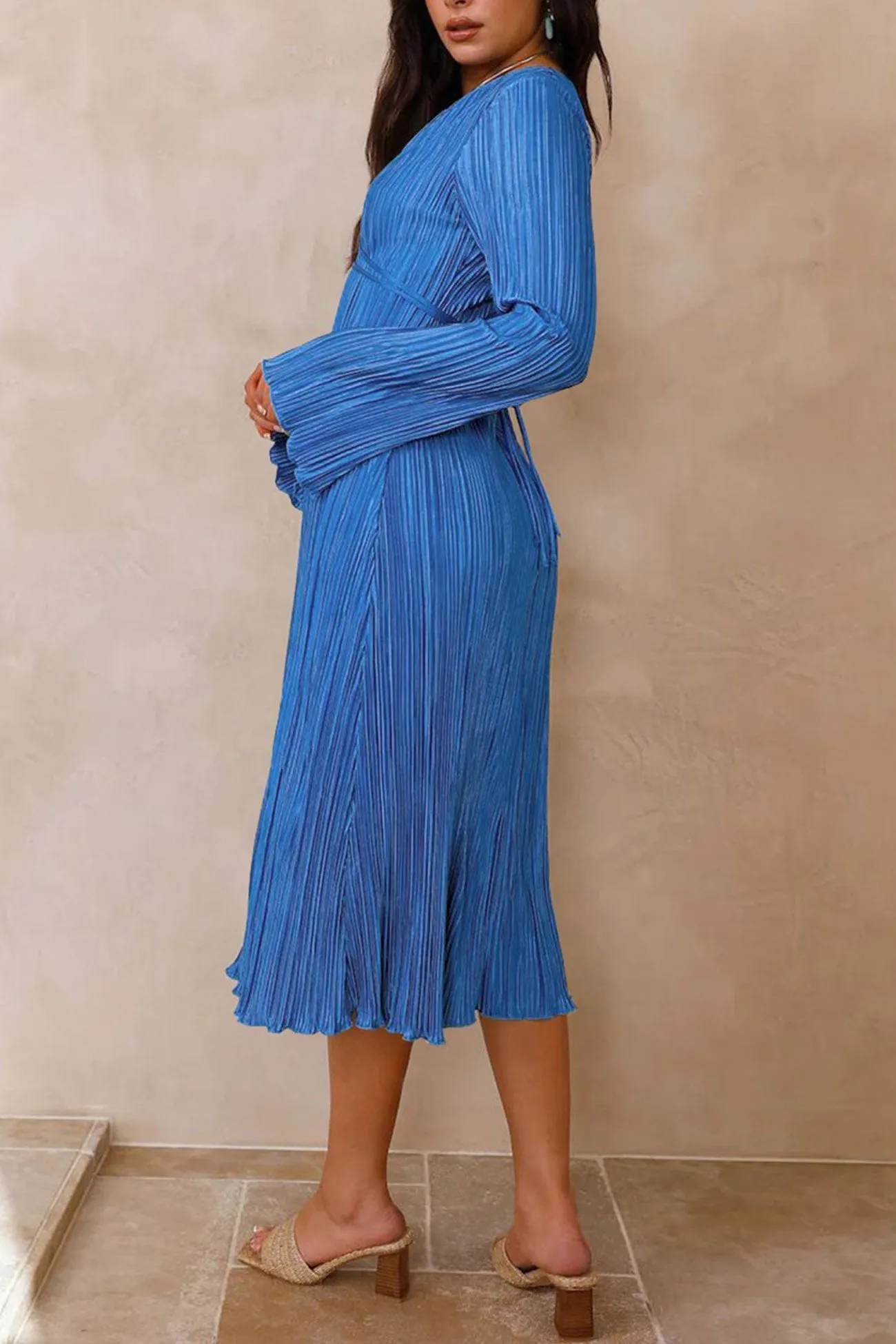 Pleated Flares Sleeve Tie-waist Dress