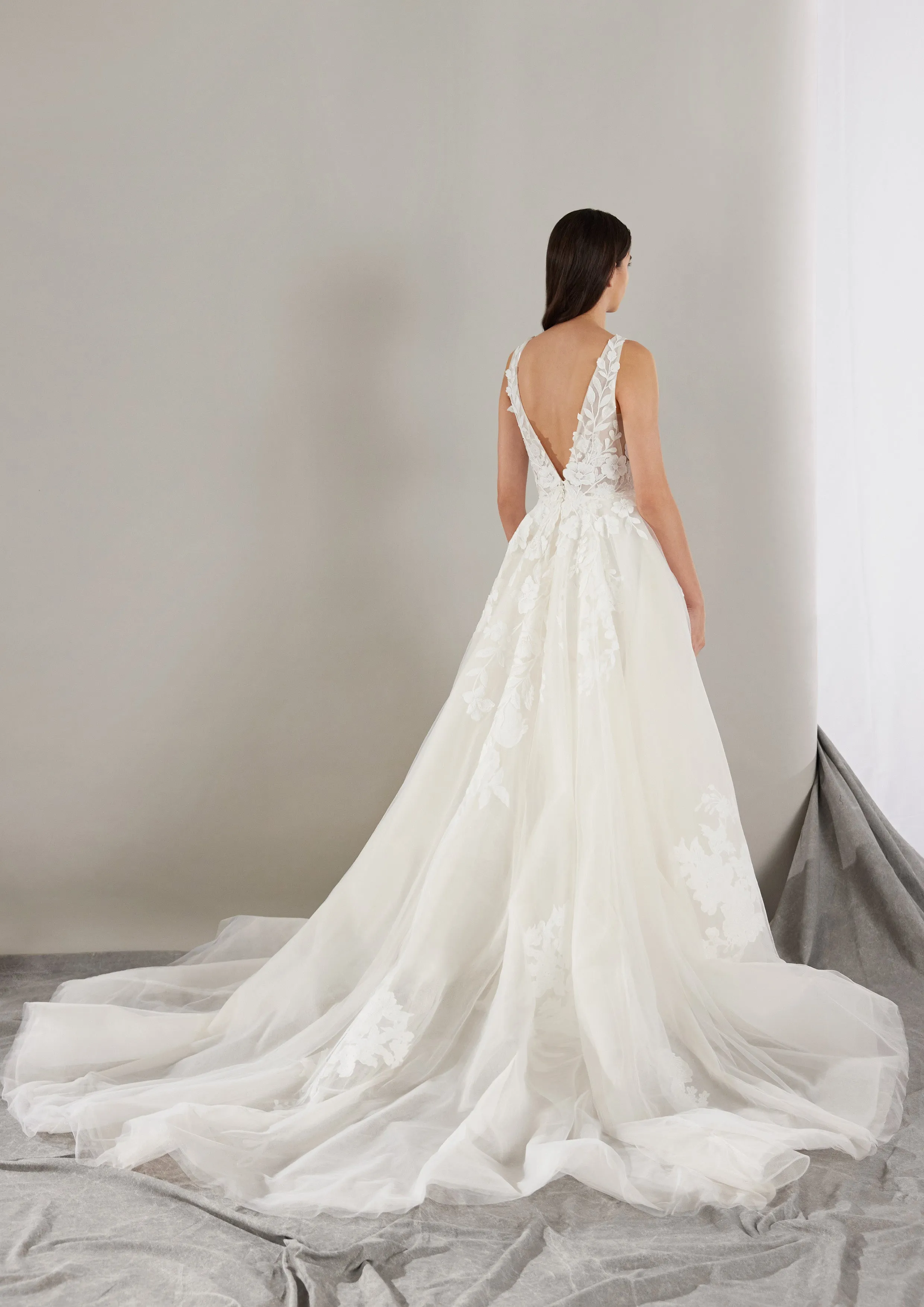 Pronovias: West