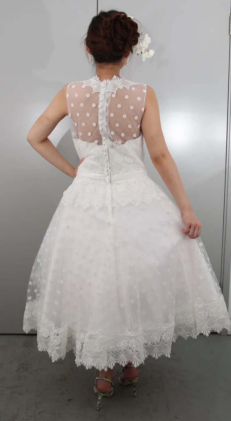 Retro Style Stunning Polka Dot 1950s Style Modest Tea Length Wedding Dress