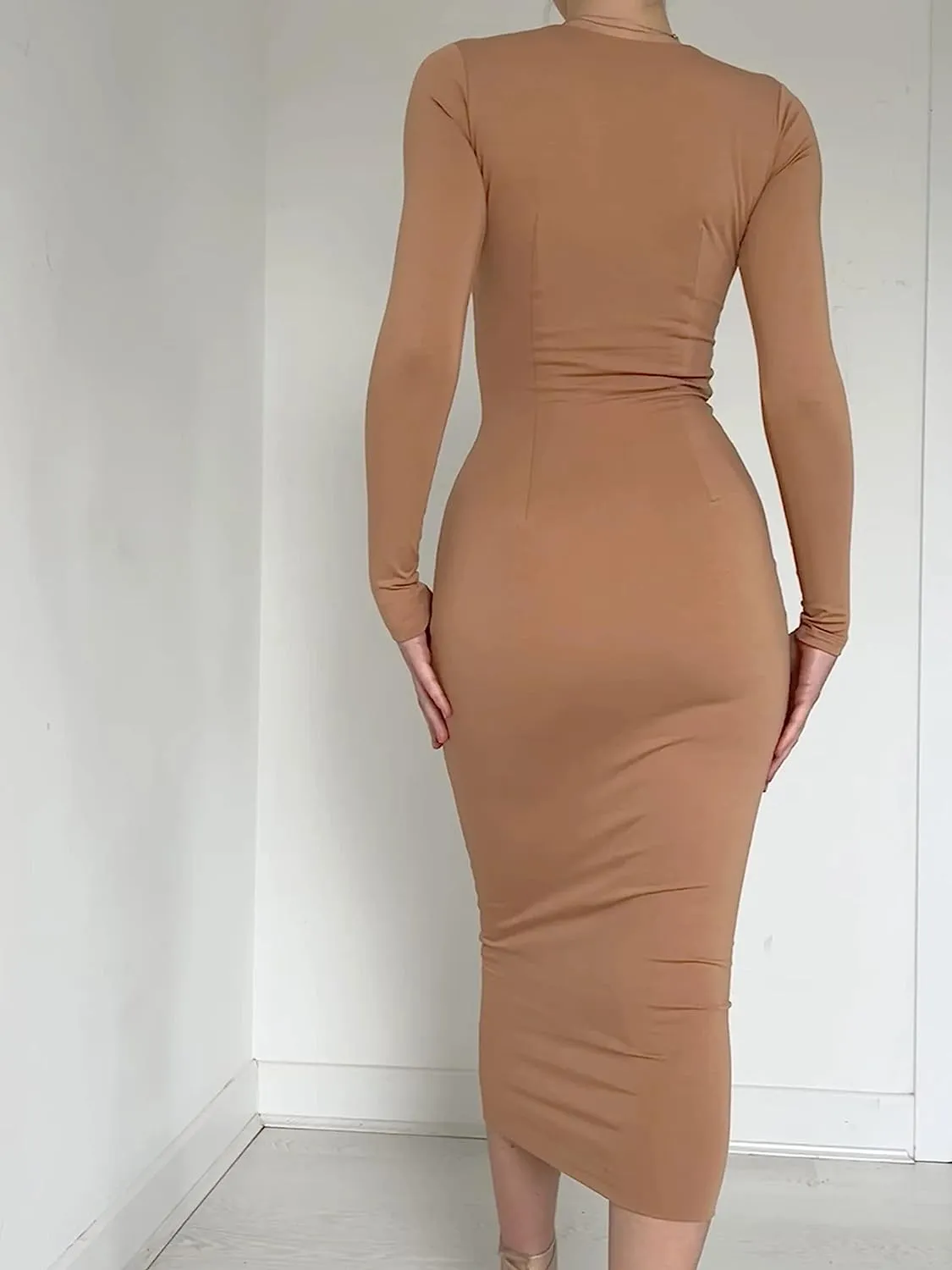 Sleek White Long Sleeve Pencil Style Midi Dress