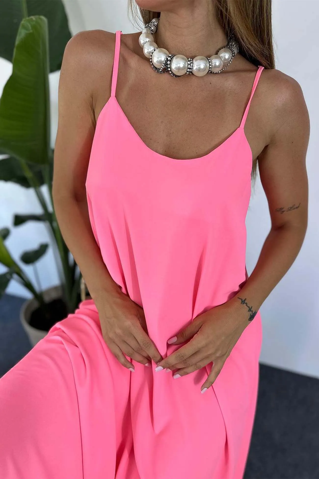 Solid Color A-Line Sleeveless Midi Dress